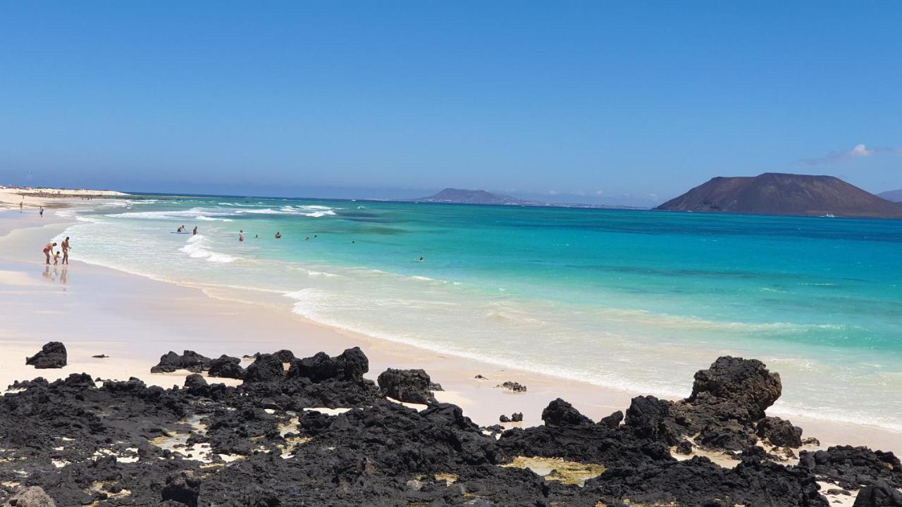 Апартаменты Tamarindo I Piscinas De Agua Salada Коральео Экстерьер фото