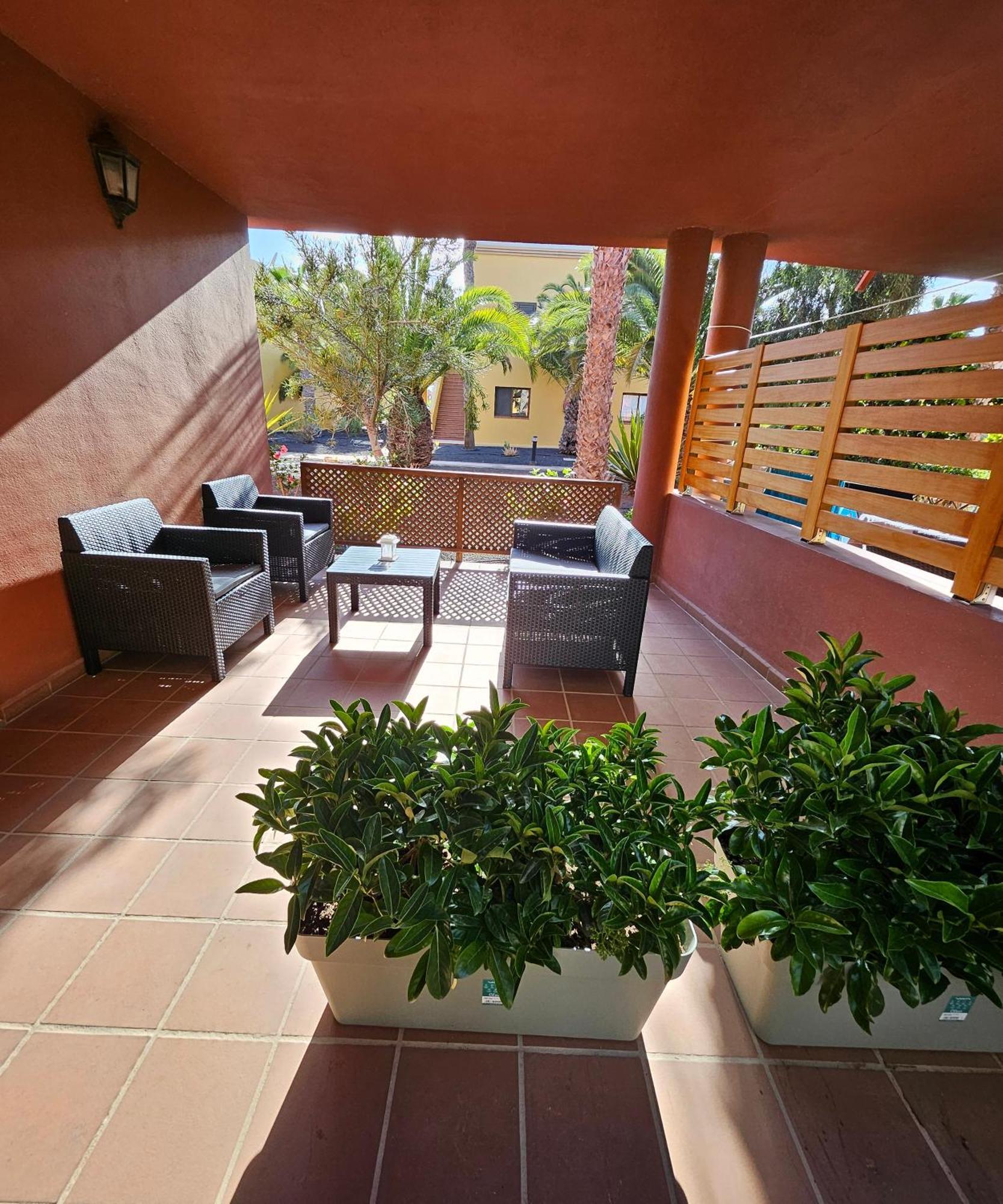 Апартаменты Tamarindo I Piscinas De Agua Salada Коральео Экстерьер фото